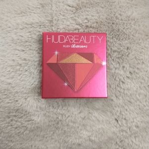Huda Beauty Ruby Obsessions Palette